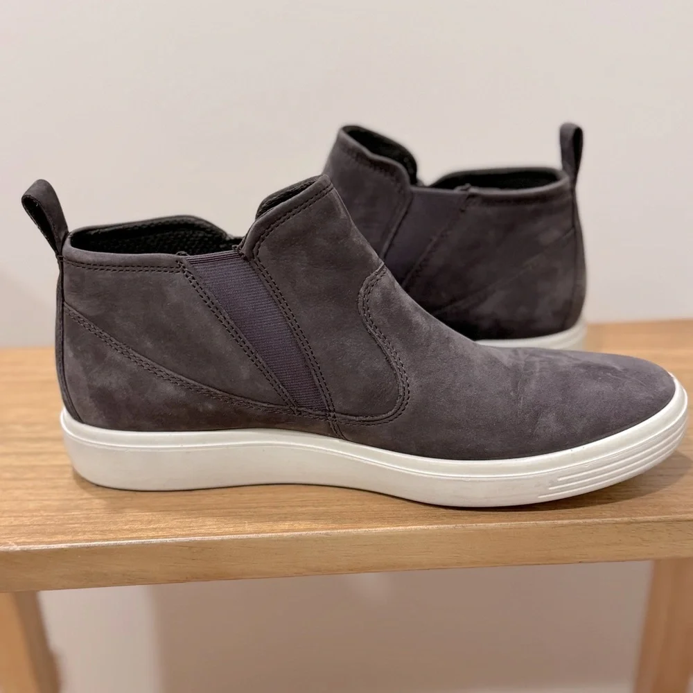 ECCO Side Zip Women’s  40 Charcoal Gray Nubuck Leather